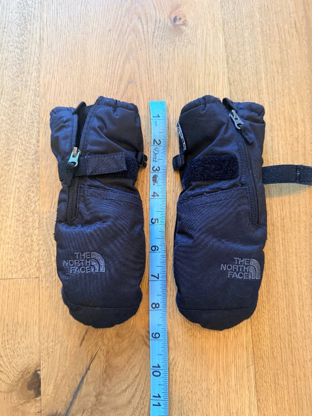 Kids North Face mittens